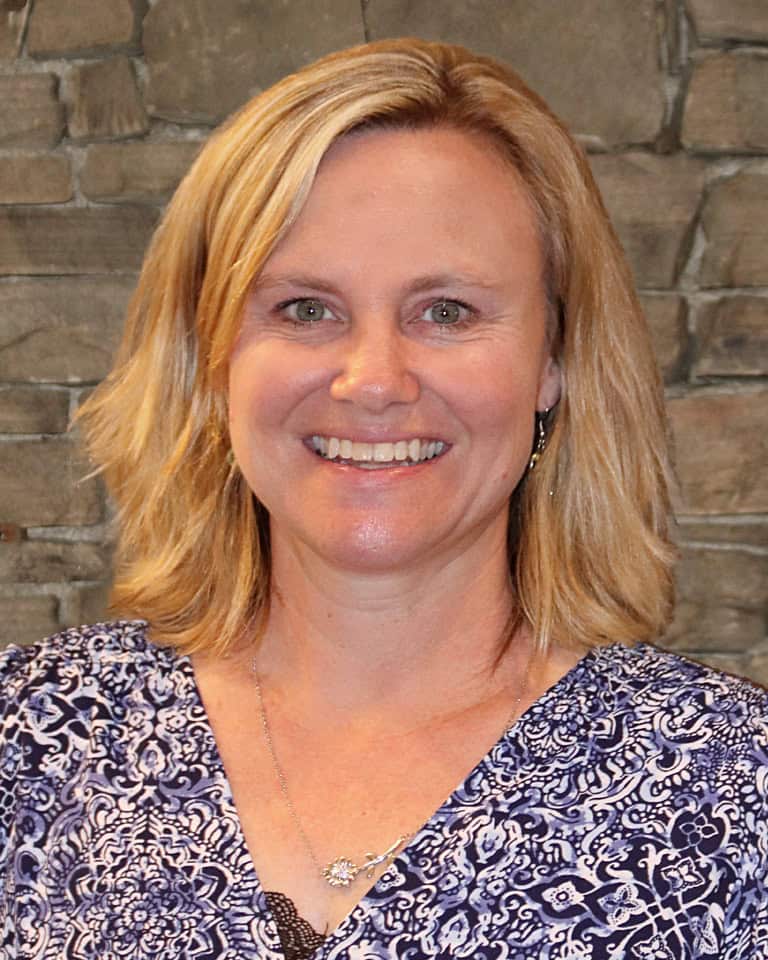 Headshot of Chrissy Peterson
