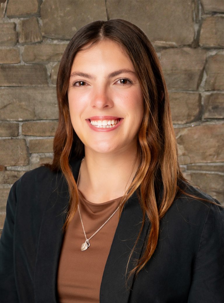 Rianna Helier Headshot 2025
